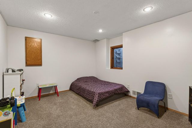 2047 123rd Avenue NW, Coon Rapids, MN 55448