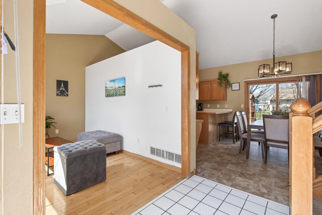 2047 123rd Avenue NW, Coon Rapids, MN 55448