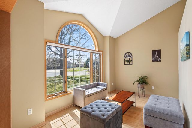 2047 123rd Avenue NW, Coon Rapids, MN 55448