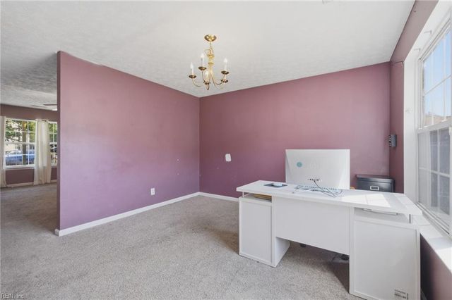 724 Kings Ridge DR, Newport News, VA 23608