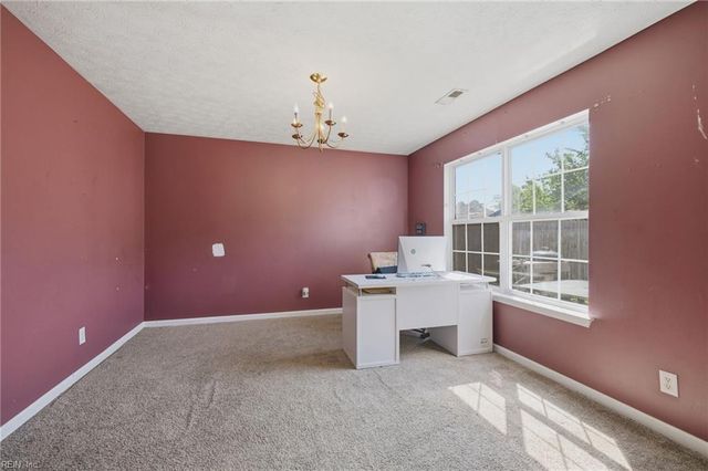 724 Kings Ridge DR, Newport News, VA 23608