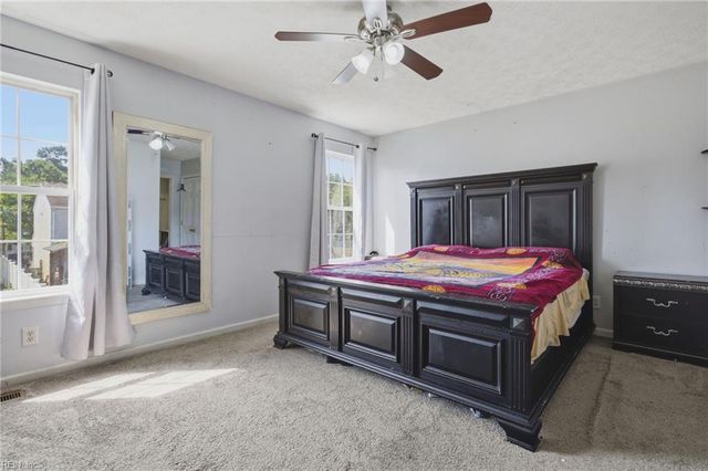 724 Kings Ridge DR, Newport News, VA 23608
