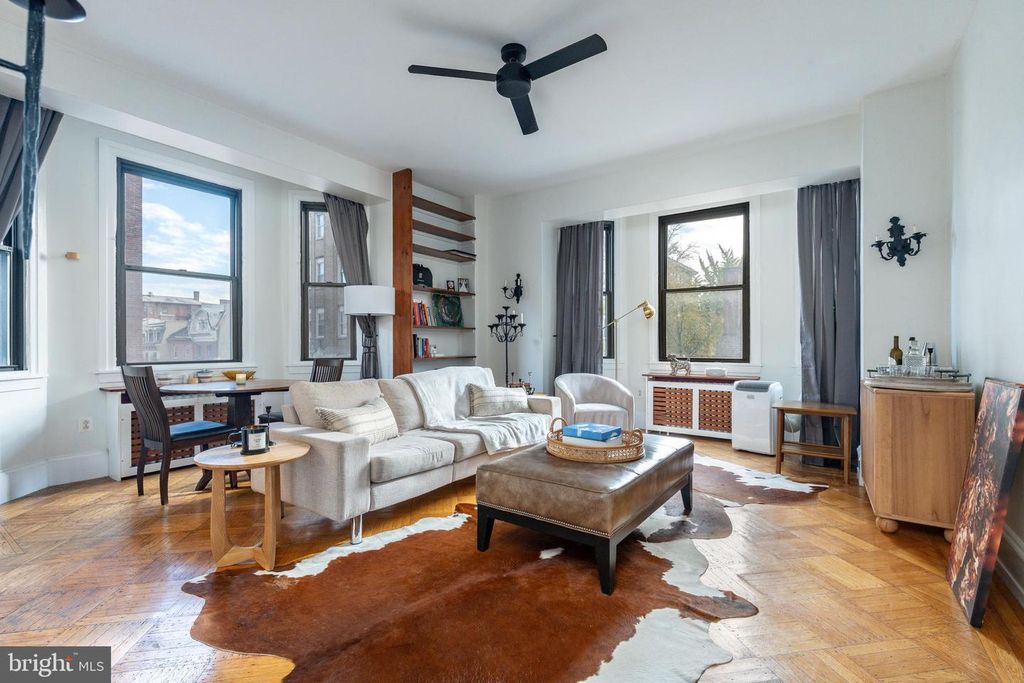 250 S 13TH ST #3E, Philadelphia, PA 19107