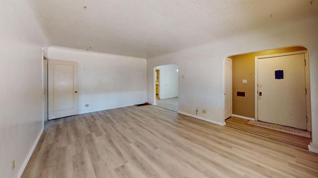 225 Merced Ave, Modesto, CA 95351