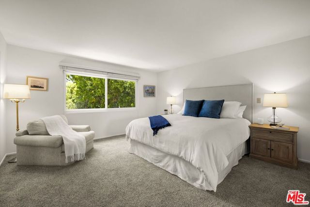1720 Oak Street, Santa Monica, CA 90405