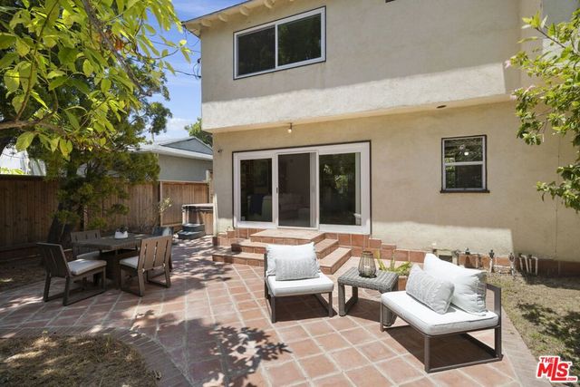 1720 Oak Street, Santa Monica, CA 90405