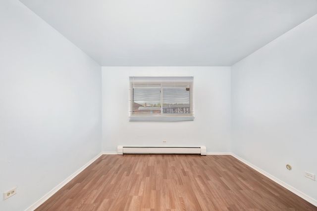 659 E FULLERTON Avenue 204, Glendale Heights, IL 60139