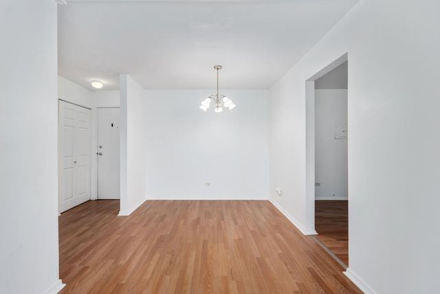 659 E FULLERTON Avenue 204, Glendale Heights, IL 60139
