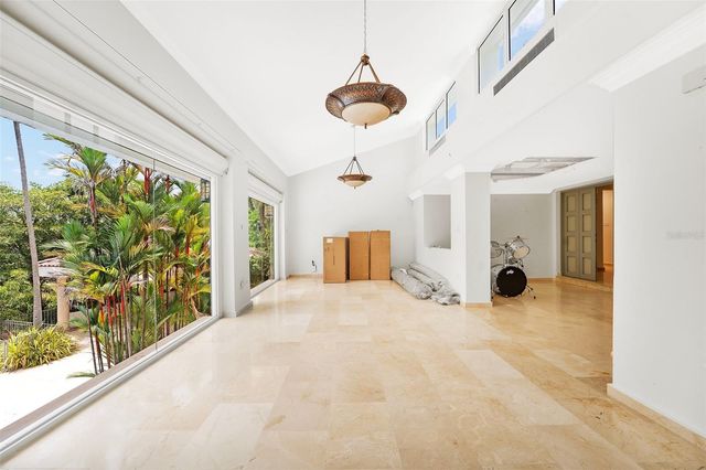 154 CALLE VIOLETA, San Juan, PR 00927