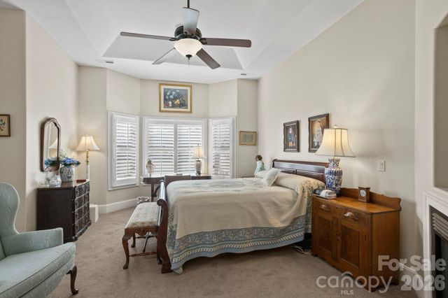 628 Vista Falls Road, Mills River, NC 28759