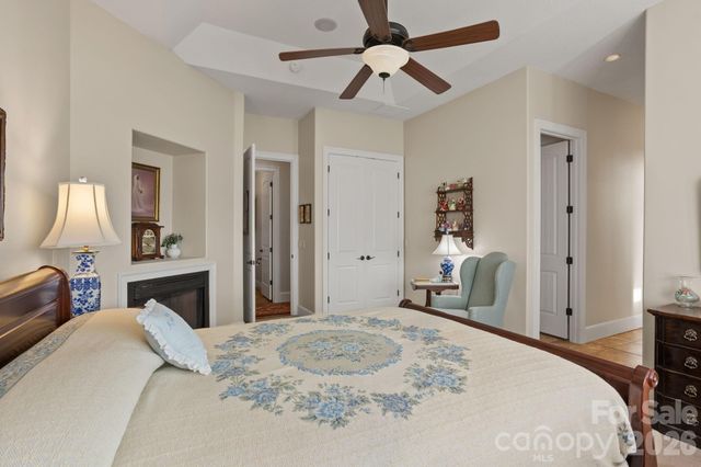 628 Vista Falls Road, Mills River, NC 28759