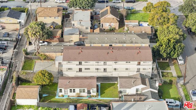 3120 W 71st Street, Los Angeles, CA 90043