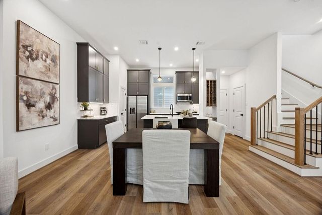 2121B Hoskins Drive, Houston, TX 77080