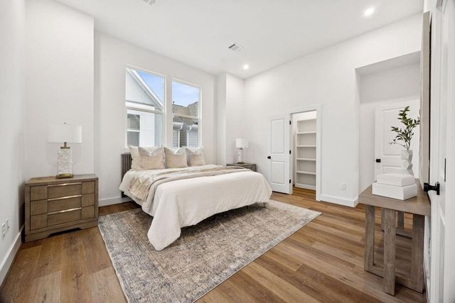 2121B Hoskins Drive, Houston, TX 77080