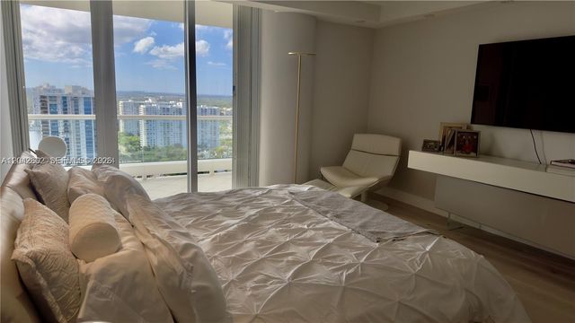7000 Island Blvd 2809, Aventura, FL 33160