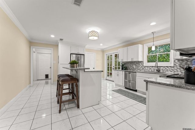 9544 Goodwood Blvd, Baton Rouge, LA 70815