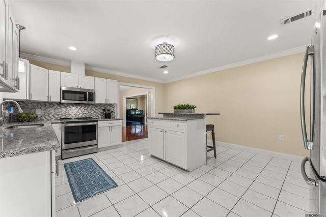 9544 Goodwood Blvd, Baton Rouge, LA 70815