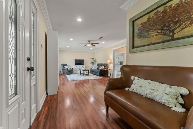 9544 Goodwood Blvd, Baton Rouge, LA 70815