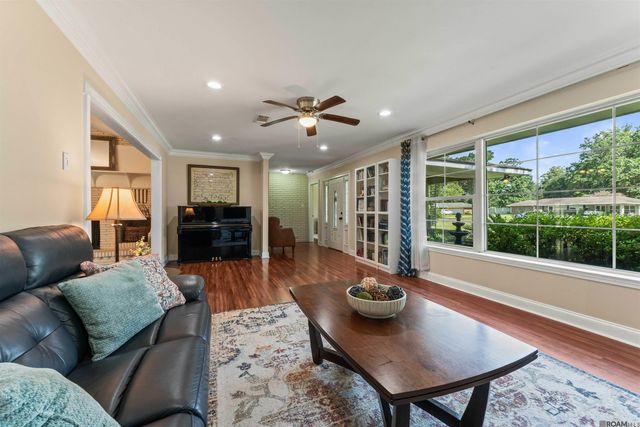9544 Goodwood Blvd, Baton Rouge, LA 70815