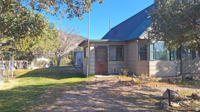 2000 ANDERSON JUNCTION RD, Toquerville, UT 84774