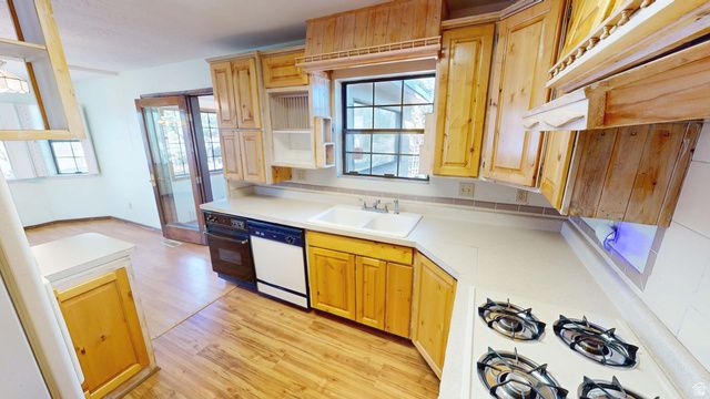 2000 ANDERSON JUNCTION RD, Toquerville, UT 84774