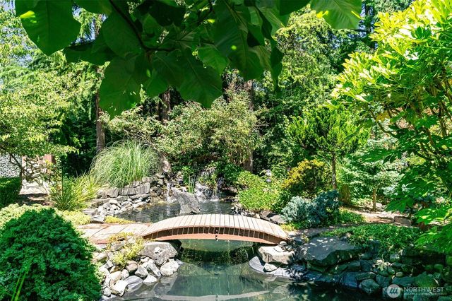 2726 Pioneer Way E, Tacoma, WA 98404