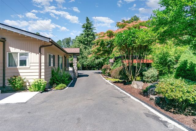 2726 Pioneer Way E, Tacoma, WA 98404