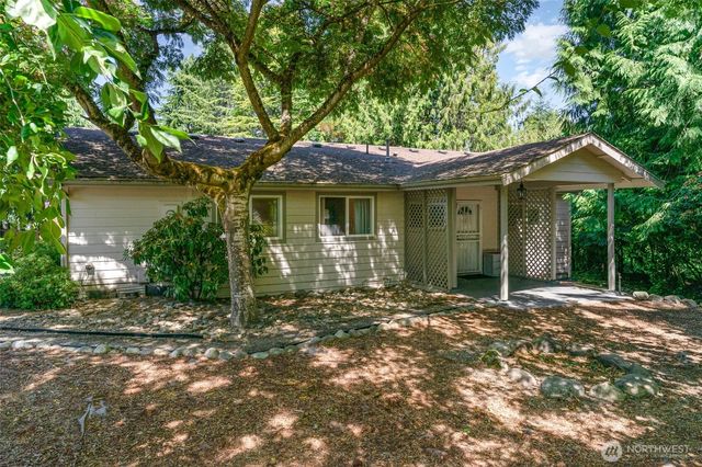 2726 Pioneer Way E, Tacoma, WA 98404