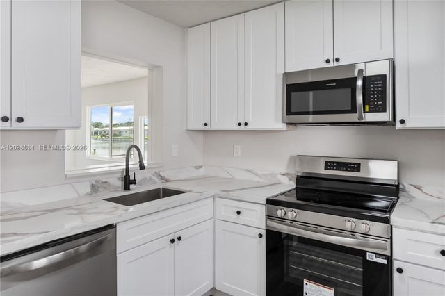 8300 NW 59th Street, Tamarac, FL 33321