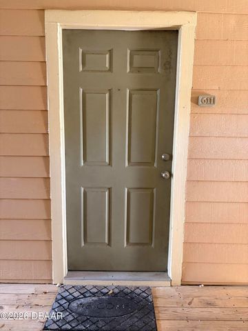 1401 S Palmetto Ave Apt 611, Daytona Beach, FL 32114