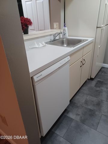 1401 S Palmetto Ave Apt 611, Daytona Beach, FL 32114