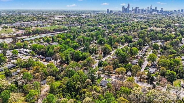 1608 Lasalle Street, Charlotte, NC 28216