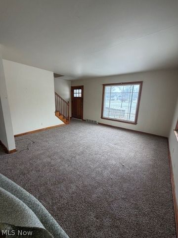 1561 Bradford, Warren, OH 44485