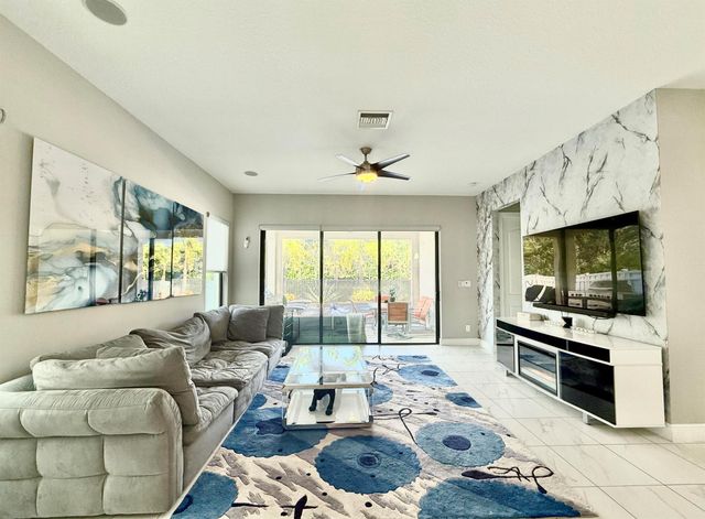 8655 NW 39th Court, Coral Springs, FL 33065