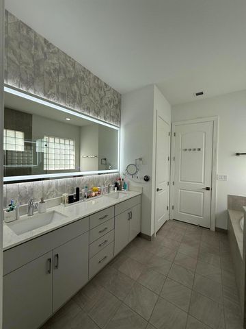 8655 NW 39th Court, Coral Springs, FL 33065