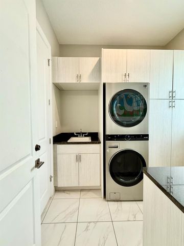 8655 NW 39th Court, Coral Springs, FL 33065