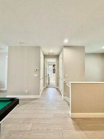 8655 NW 39th Court, Coral Springs, FL 33065