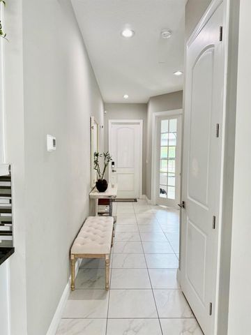 8655 NW 39th Court, Coral Springs, FL 33065