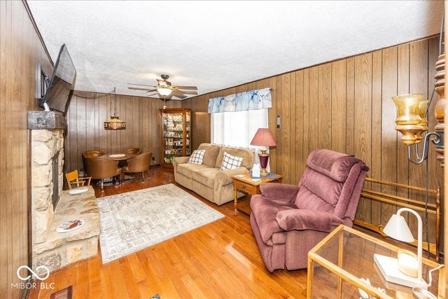 11520 Timberlane Drive, Fishers, IN 46038