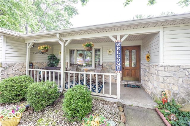 11520 Timberlane Drive, Fishers, IN 46038