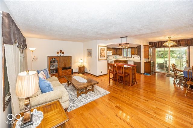 11520 Timberlane Drive, Fishers, IN 46038