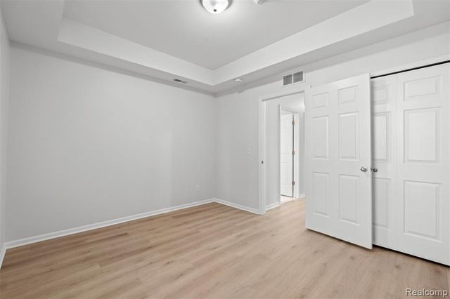 2323 Knollwood, Canton, MI 48188