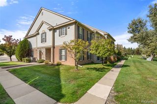 2323 Knollwood, Canton, MI 48188