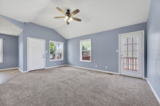 250 Grassmire Dr, Clarksville, TN 37042