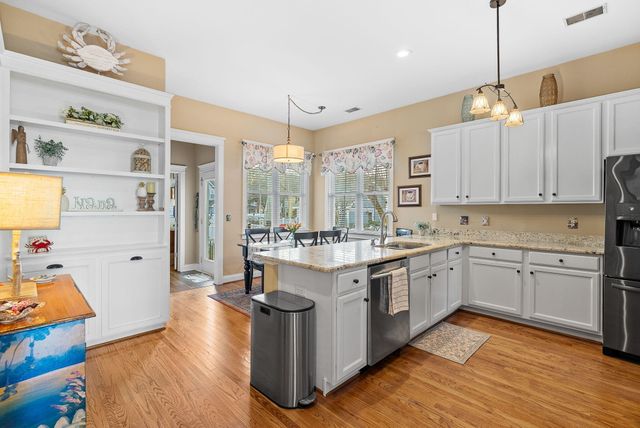 302 Hydrangea Street, Summerville, SC 29483