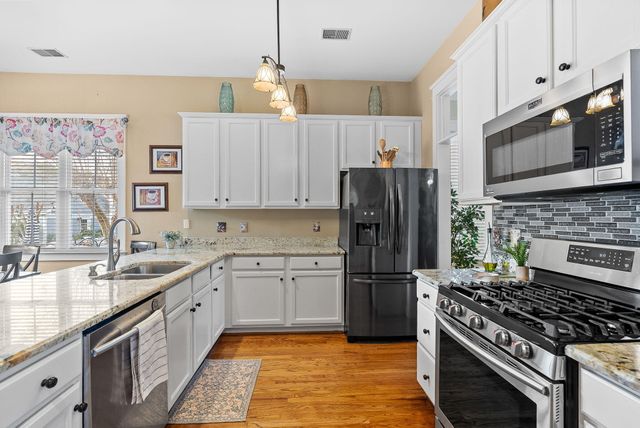 302 Hydrangea Street, Summerville, SC 29483