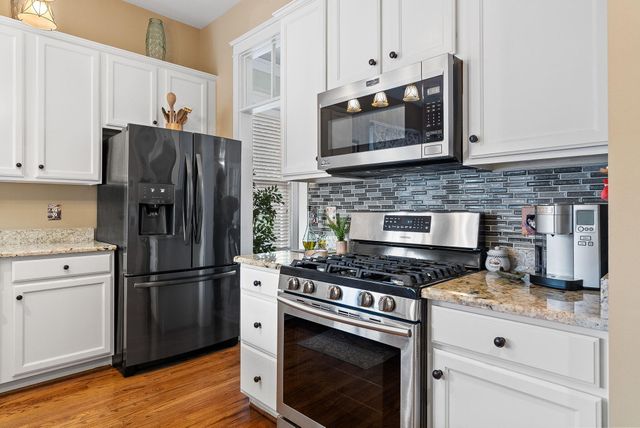 302 Hydrangea Street, Summerville, SC 29483