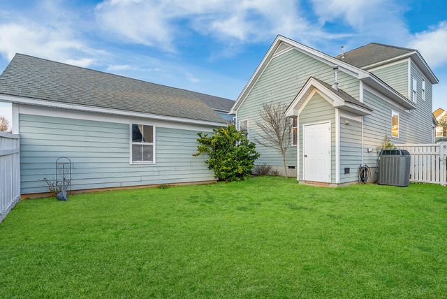 302 Hydrangea Street, Summerville, SC 29483