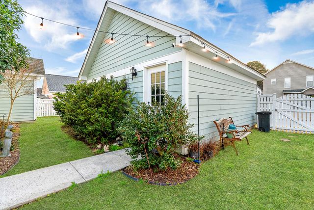 302 Hydrangea Street, Summerville, SC 29483