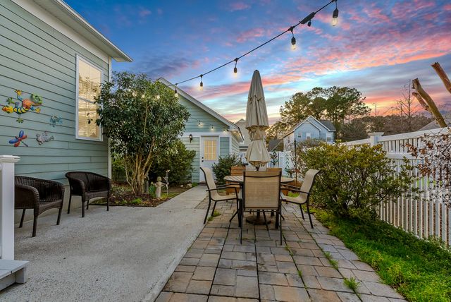 302 Hydrangea Street, Summerville, SC 29483